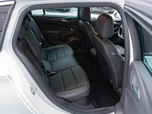 Универсал Opel Astra 2021 года, 1790000 рублей, Санкт-Петербург