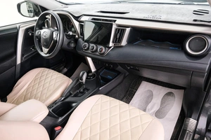 Внедорожник Toyota RAV4 2014 года, 2249000 рублей, Красноярск