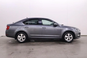 Седан Skoda Octavia 2019 года, 2000000 рублей, Брянск