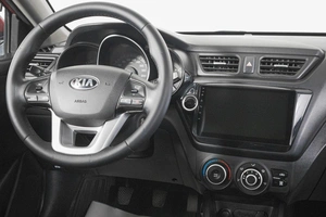 Хетчбэк Kia Rio 2013 года, 779000 рублей, Кемерово