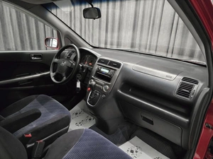Минивэн Honda Stream 2002 года, 635000 рублей, Красноярск