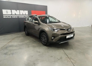 Внедорожник Toyota RAV4 2018 года, 2790000 рублей, Курск