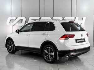 Внедорожник Volkswagen Tiguan 2018 года, 2850000 рублей, Аксай