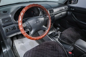 Седан Toyota Avensis 2007 года, 869000 рублей, Челябинск