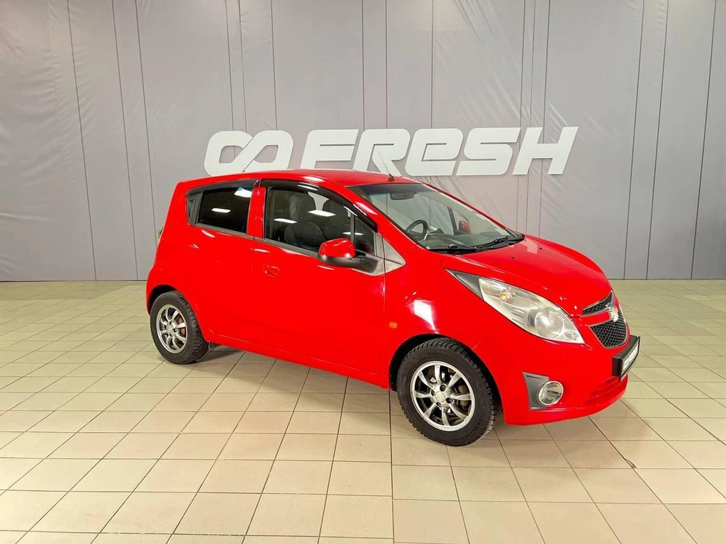 Хетчбэк Chevrolet Spark 2011 года, 650000 рублей, Нижневартовск