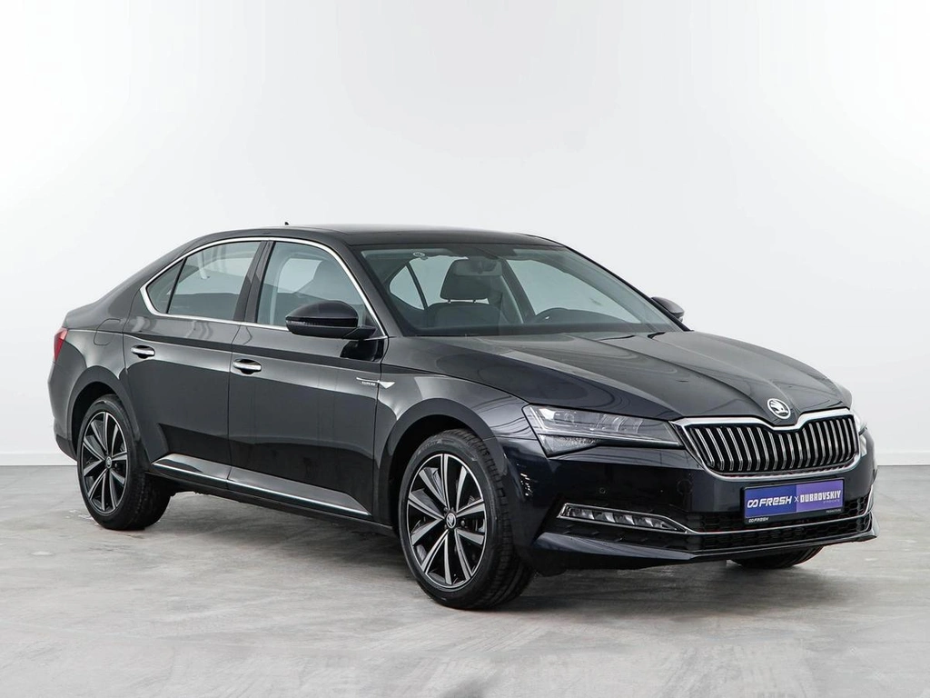 Лифтбек Skoda Superb 2025 года, 3389999 рублей, Москва