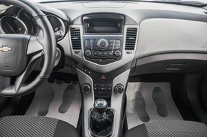 Хетчбэк Chevrolet Cruze 2012 года, 679000 рублей, Барнаул