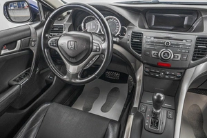 Седан Honda Accord 2008 года, 1049000 рублей, Барнаул