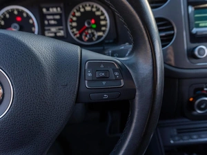 Внедорожник Volkswagen Tiguan 2013 года, 1879000 рублей, Саратов