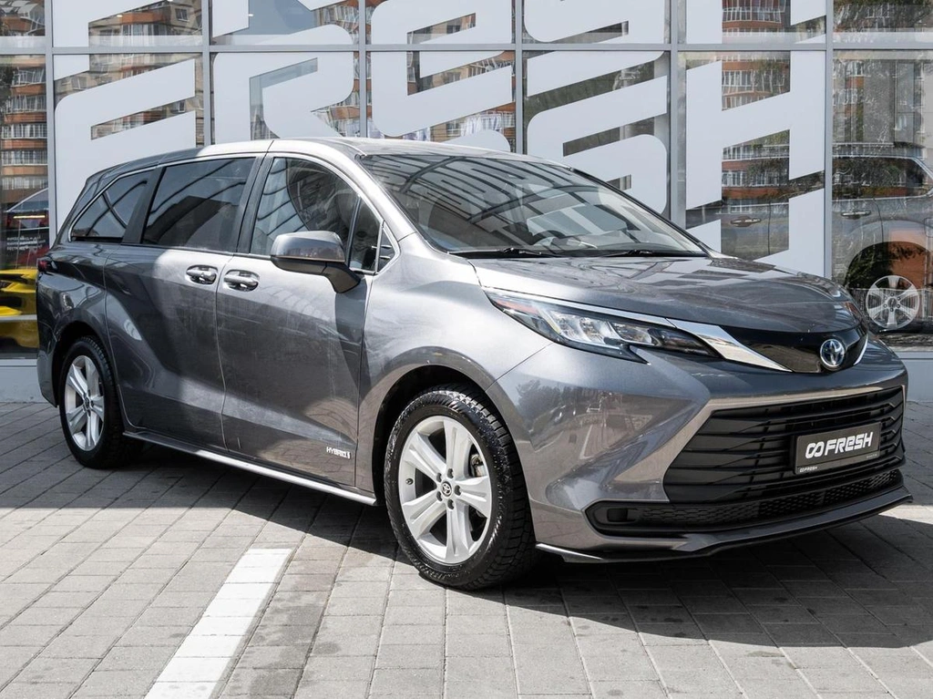 Минивэн Toyota Sienna 2021 года, 3999000 рублей, Ставрополь