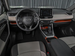 Внедорожник Toyota RAV4 2021 года, 4249000 рублей, Ставрополь