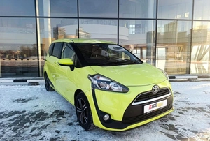 Минивэн Toyota Sienta 2017 года, 1200000 рублей, Красноярск