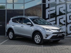 Внедорожник Toyota RAV4 2016 года, 2430000 рублей, Краснодар
