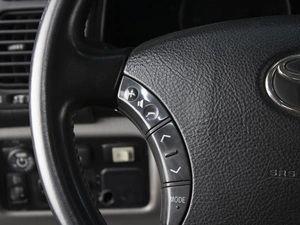 Внедорожник Toyota Land Cruiser 2002 года, 1990000 рублей, Омск