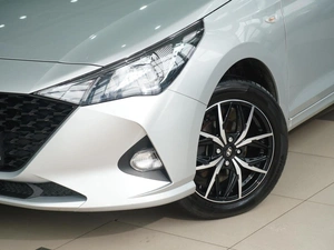 Седан Hyundai Solaris 2020 года, 1628000 рублей, Тверь