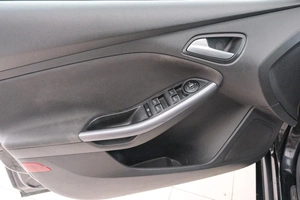 Хетчбэк Ford Focus 2012 года, 749000 рублей, Красноярск