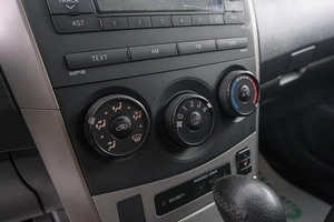 Седан Toyota Corolla 2010 года, 1149000 рублей, Красноярск