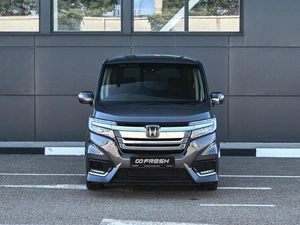 Минивэн Honda Stepwgn Spada 2019 года, 2199000 рублей, Кирилловка