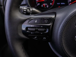 Хетчбэк Kia Rio X-Line 2019 года, 1770000 рублей, Краснодар