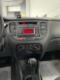 Седан Kia Rio 2010 года, 687000 рублей, Солонцы