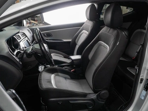 Хетчбэк Kia Ceed 2014 года, 1349000 рублей, Тюмень