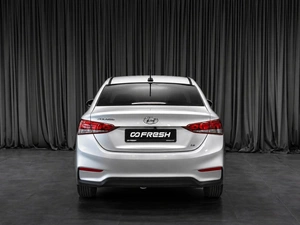 Седан Hyundai Solaris 2019 года, 1129000 рублей, Тюмень