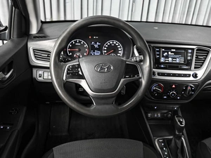 Седан Hyundai Solaris 2018 года, 829000 рублей, Ставрополь