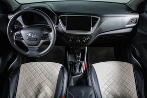 Седан Hyundai Solaris 2018 года, 1169000 рублей, Сургут
