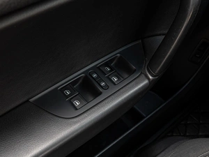 Внедорожник Volkswagen Touareg 2012 года, 1845000 рублей, Краснодар