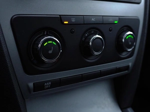 Лифтбек Skoda Octavia 2012 года, 895000 рублей, Тверь