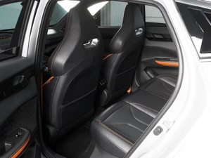 Лифтбек Changan UNI-V 2023 года, 2455000 рублей, Красный Пахарь
