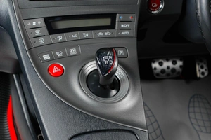 Лифтбек Toyota Prius 2013 года, 1279000 рублей, Тюмень