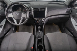 Седан Hyundai Solaris 2013 года, 999000 рублей, Томск