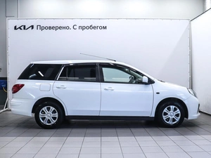 Универсал Nissan AD 2017 года, 750000 рублей, Красноярск