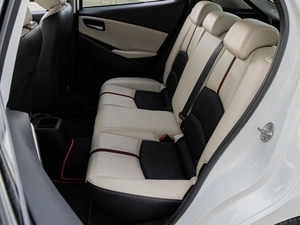 Хетчбэк Mazda Demio 2015 года, 1120000 рублей, Краснодар