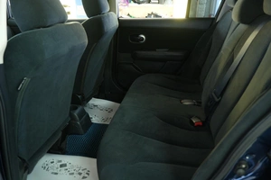 Хетчбэк Nissan Tiida 2010 года, 889000 рублей, Омск