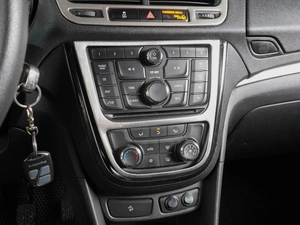 Внедорожник Opel Mokka 2014 года, 999000 рублей, Воронеж