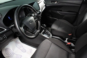 Седан Hyundai Solaris 2017 года, 1369000 рублей, Сургут