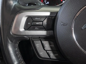 Кабриолет Ford Mustang 2017 года, 2550000 рублей, Краснодар