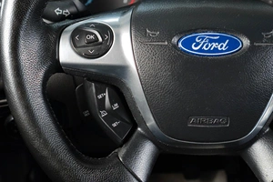 Хетчбэк Ford Focus 2012 года, 749000 рублей, Тюмень