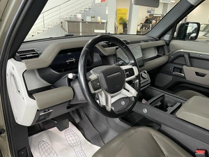Внедорожник Land Rover Defender 2021 года, 4187000 рублей, Солонцы