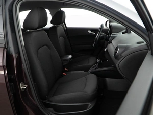 Хетчбэк Audi A1 2015 года, 1487077 рублей, Москва