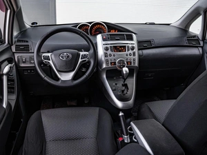 Минивэн Toyota Verso 2011 года, 950000 рублей, Краснодар