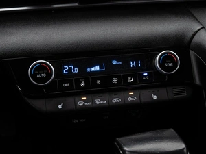 Седан Hyundai Elantra 2021 года, 2010000 рублей, Краснодар