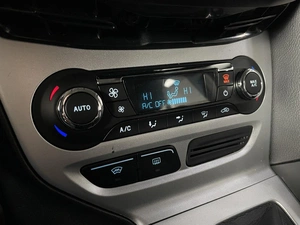 Хетчбэк Ford Focus 2013 года, 747000 рублей, Солонцы