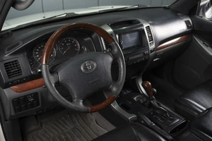 Внедорожник Toyota Land Cruiser Prado 2008 года, 1999000 рублей, Омск