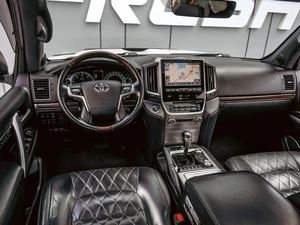 Внедорожник Toyota Land Cruiser 2018 года, 6698000 рублей, Краснодар