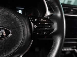 Седан Kia Rio 2021 года, 1699000 рублей, Воронеж