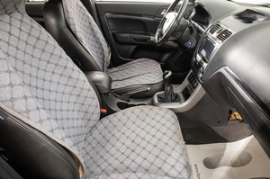 Седан Geely Emgrand EC7 2013 года, 399000 рублей, Барнаул