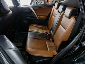 Внедорожник Toyota RAV4 2017 года, 2429000 рублей, Тюмень